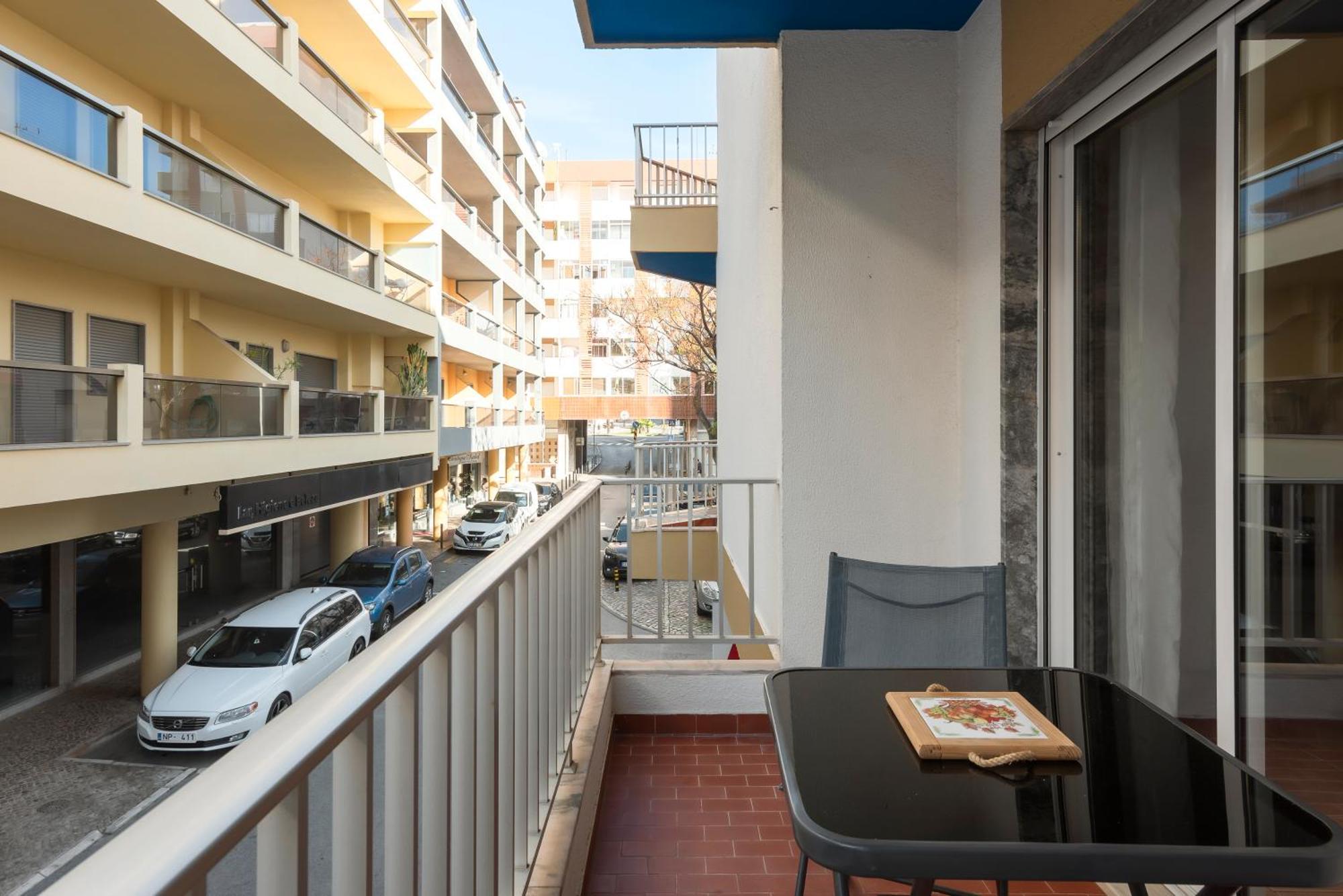 Jaune - 50 Meters To The Beach - Quarteira Exterior foto